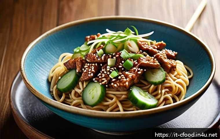 중국 냉면 종류 - A vibrant close-up of a cold Beijing-style noodle dish served in a rustic ceramic bowl, featuring fi...